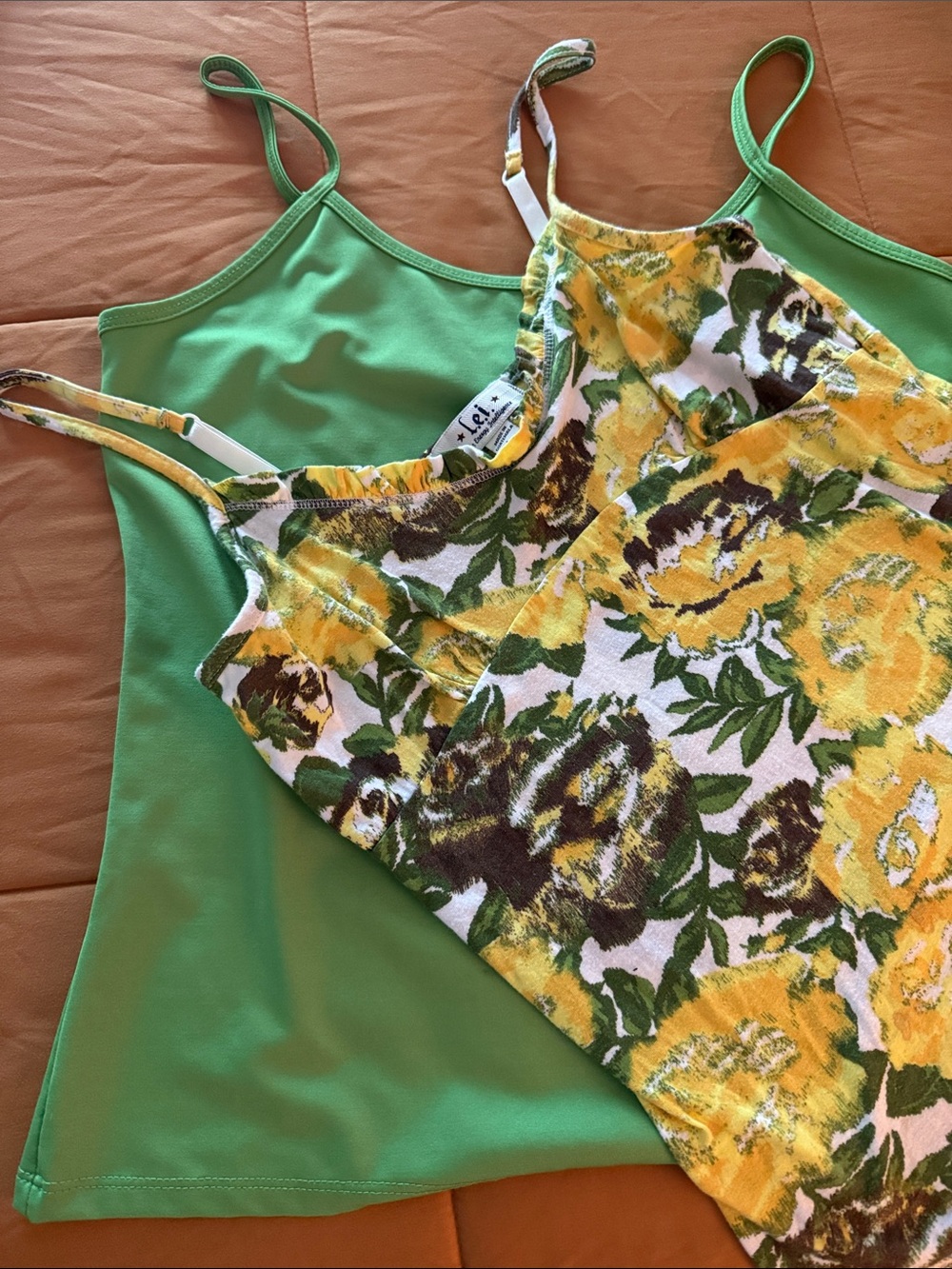 No Boundaries Green Solid Tank & Yellow Floral Print Camisole Set